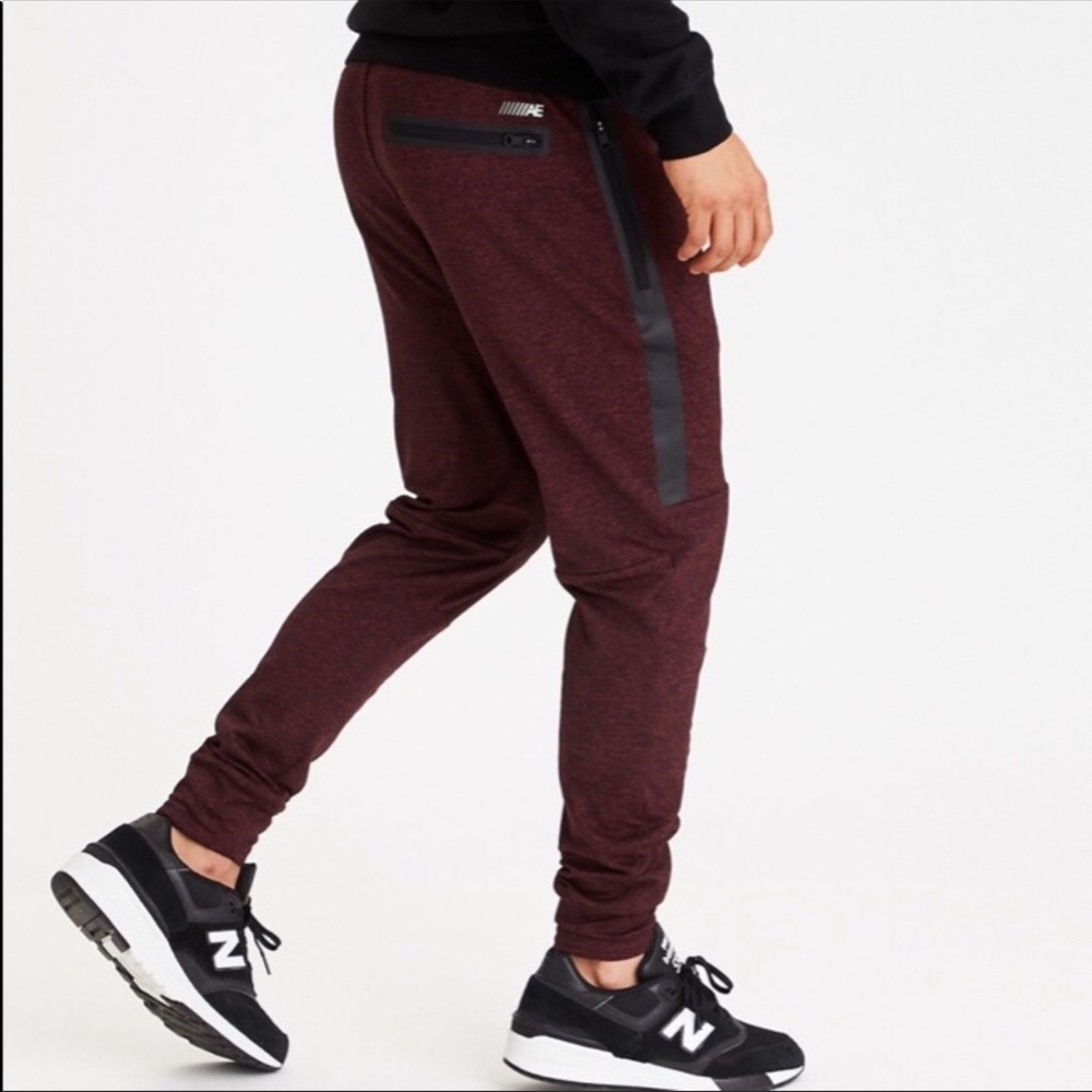 American Eagle Burgundy Flex Joggers